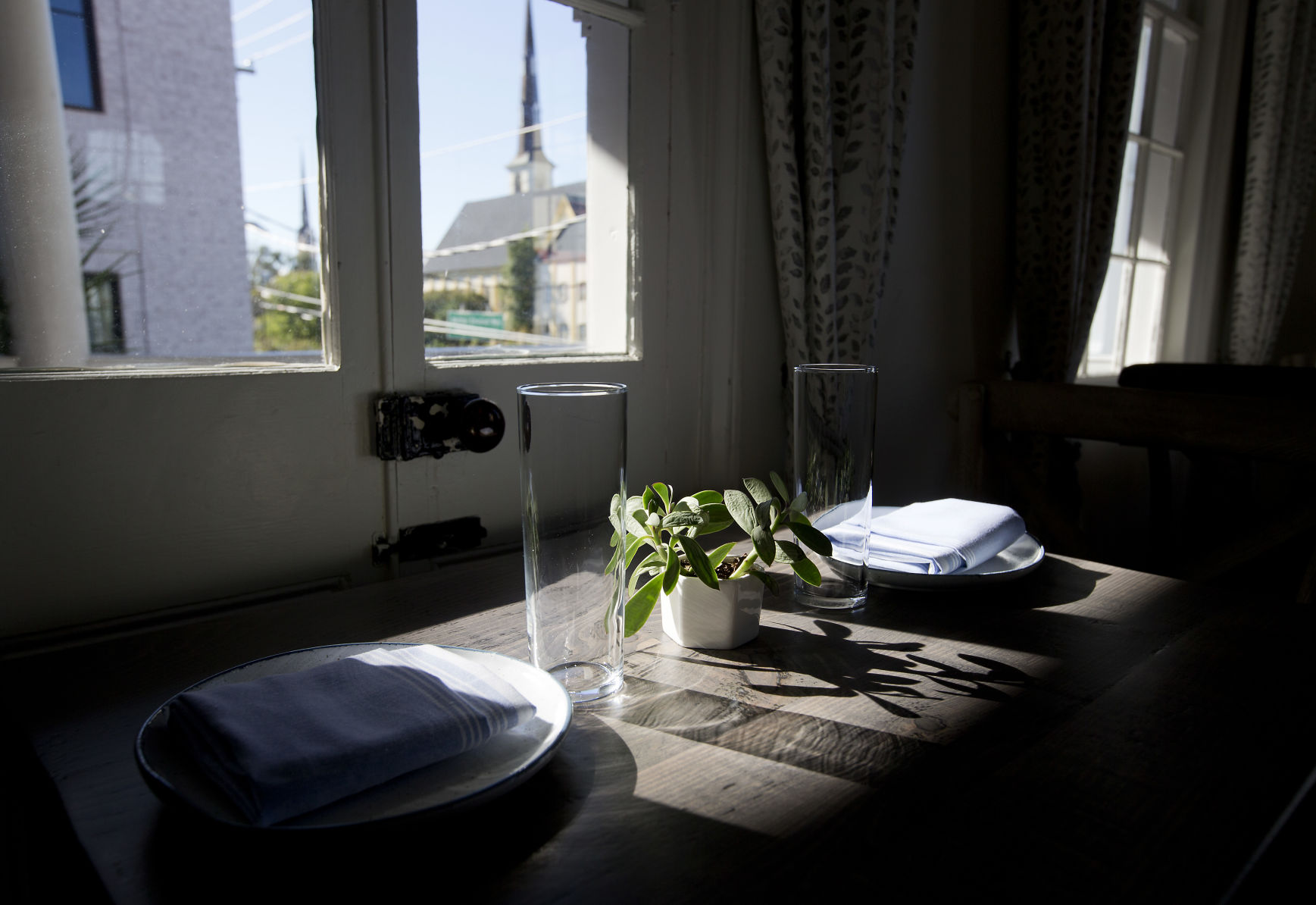 diner table.jpg